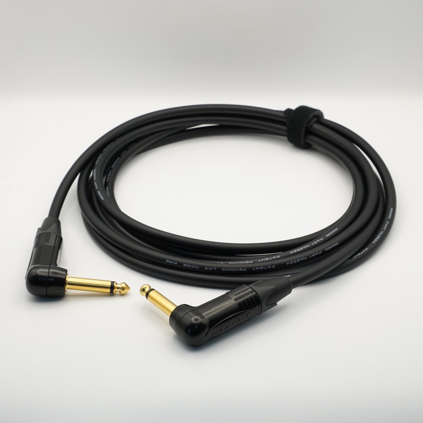 Neutrik // Mogami Gold Guitar Cable