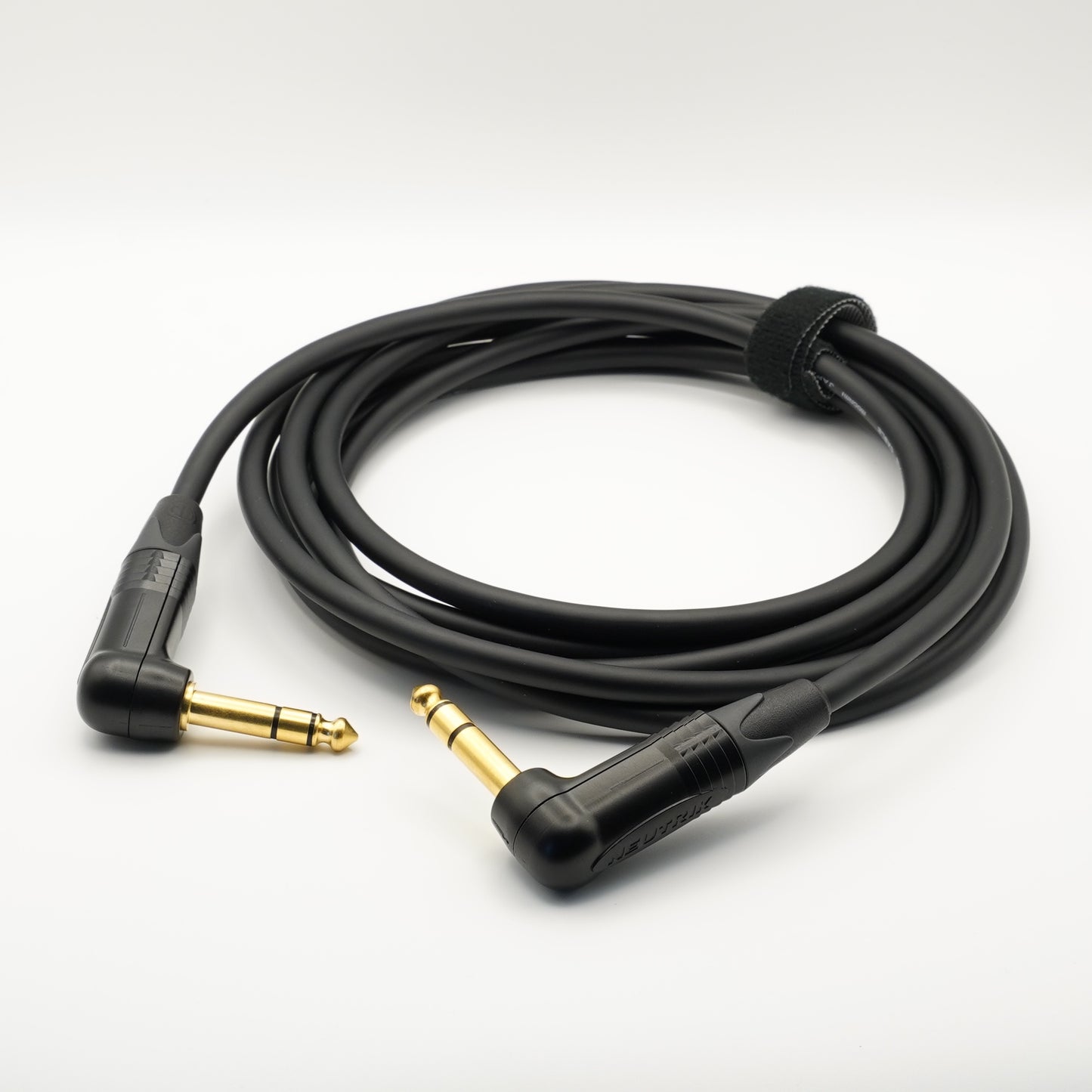 Neutrik // Mogami Gold TRS Cable
