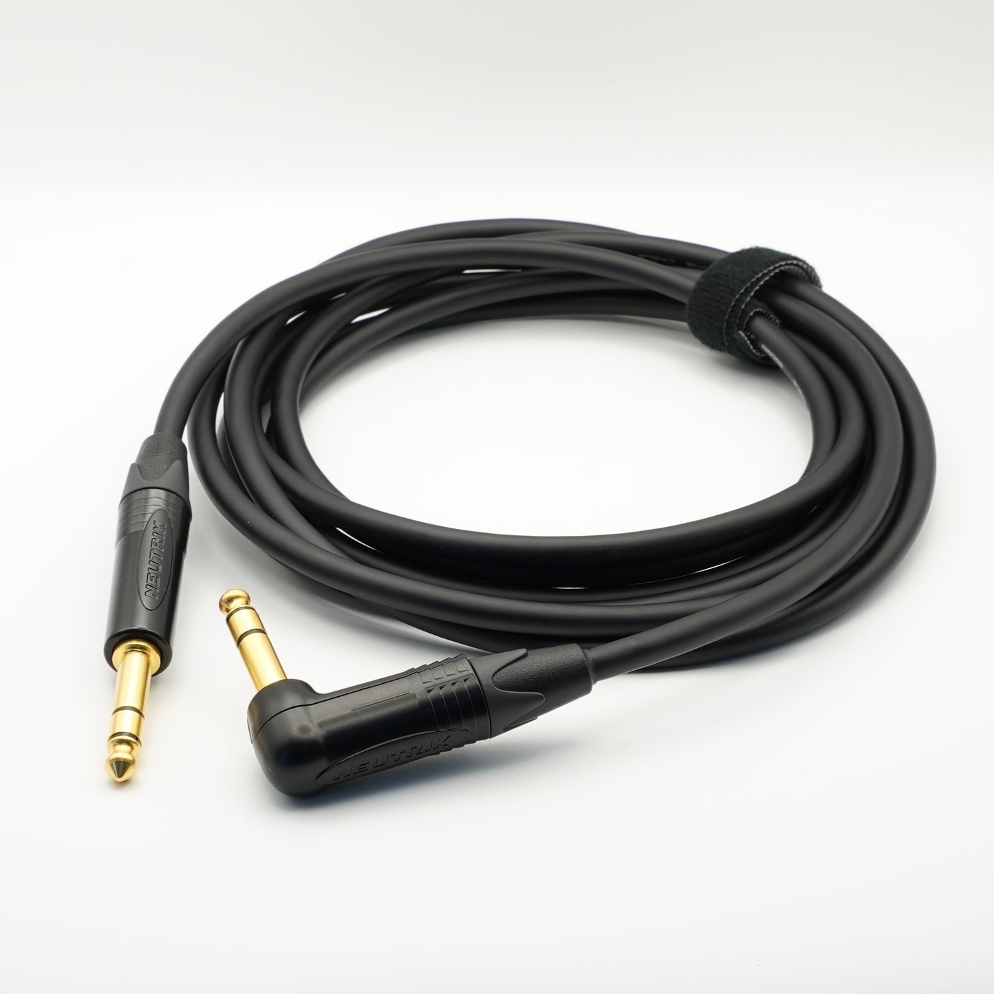 Neutrik // Mogami Gold TRS Cable